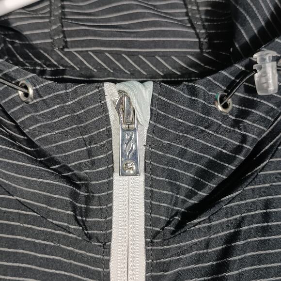 Lightweight Golf Jacket - Picture 7 of 9